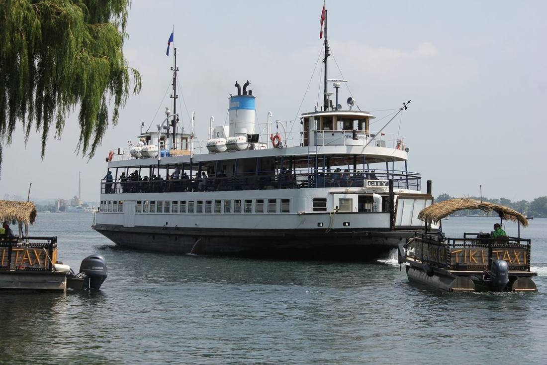 The Billy Bishop ferry crossing the Western Gap