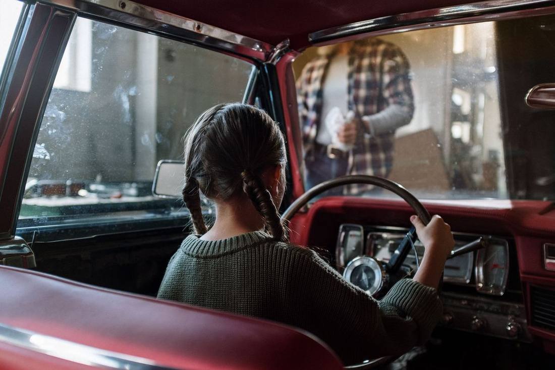 Child seats and boosters across the fleet: what we carry and how we install