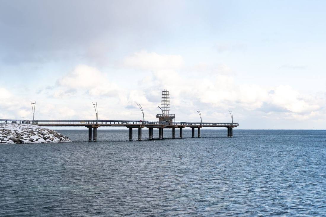 The QEW crossing the Burlington Skyway toward Toronto