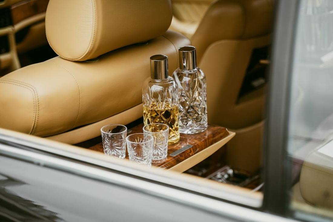 In-car amenities in a Toronto black car: water, Wi-Fi, chargers and what to ask for
