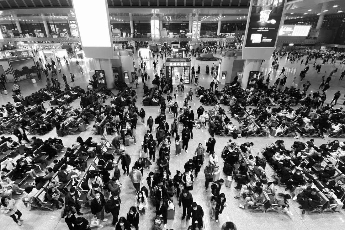 Pearson at Christmas and March Break: the peak days and how to plan the car