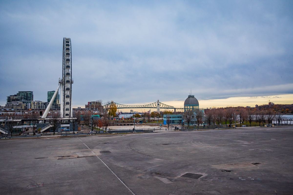 Toronto to Montreal by black car: six hours, one chauffeur, no airport