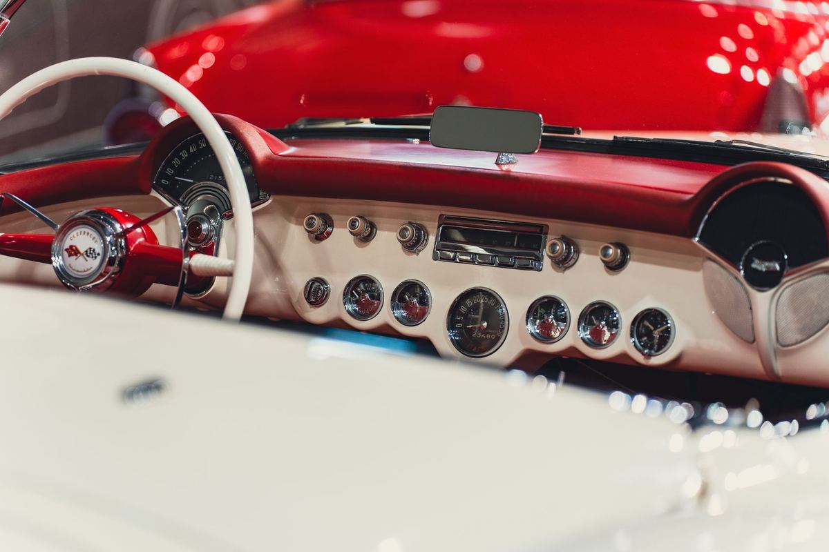 How black cars are cleaned: the detailing standard between every trip