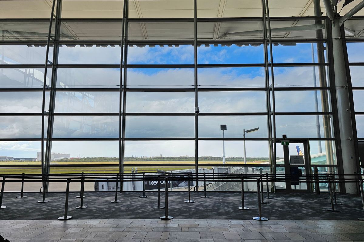 Floor-to-ceiling glass onto the apron